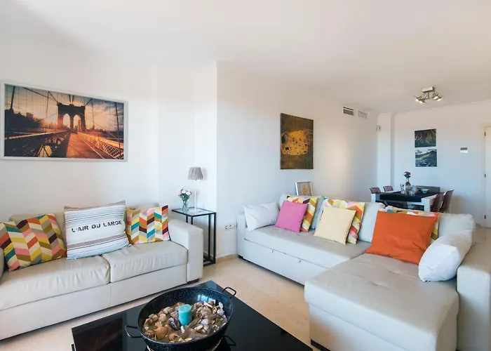 Rentandhomes Golf Elviria Apartment