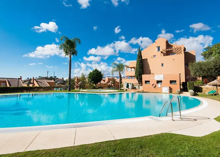 Апартаменты Rentandhomes Golf Elviria