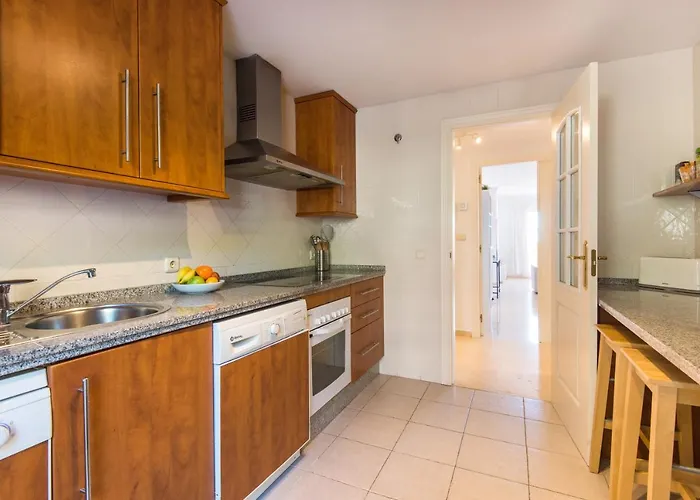 Rentandhomes Golf Elviria * Марбелья